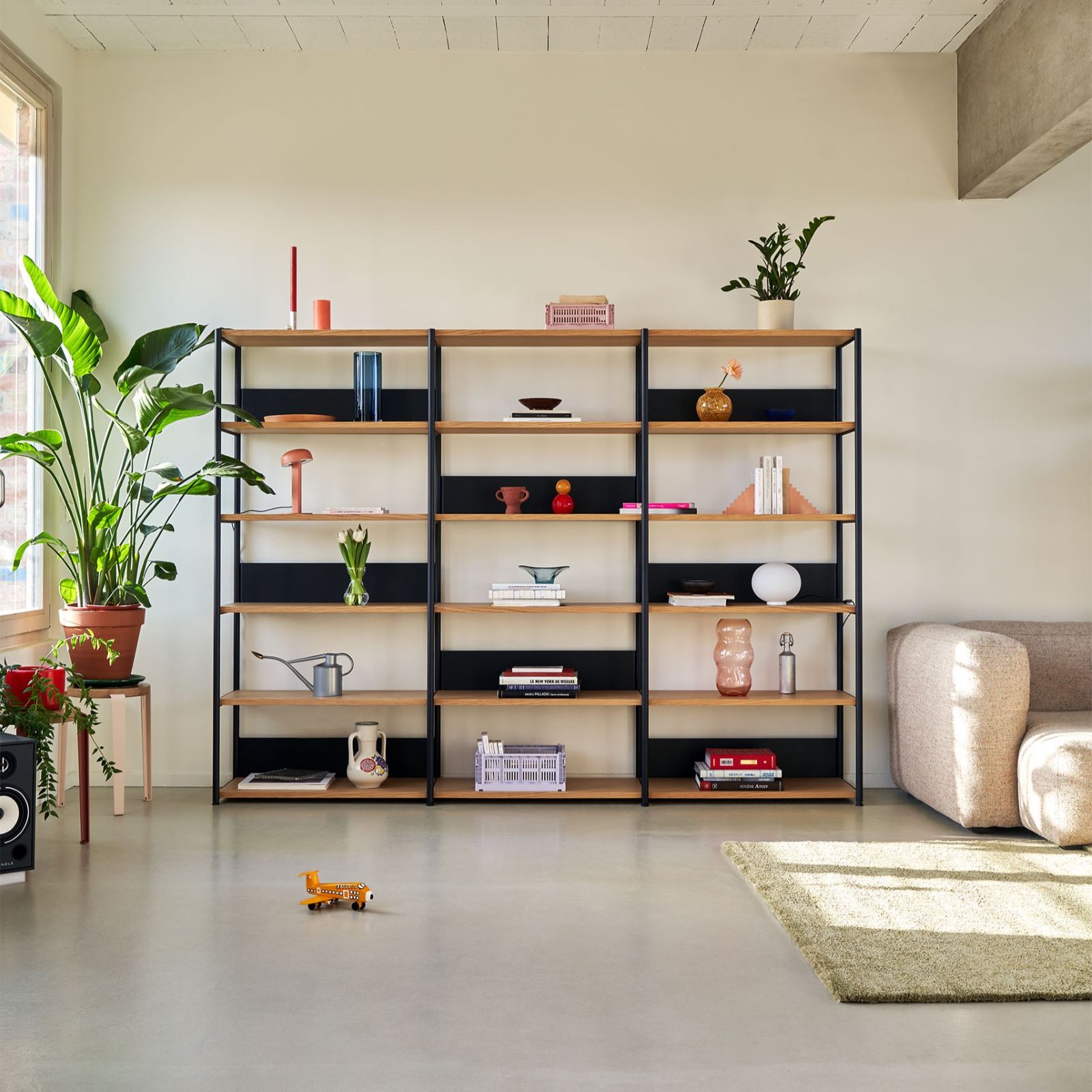 Image: TIPTOE UNIT shelving system