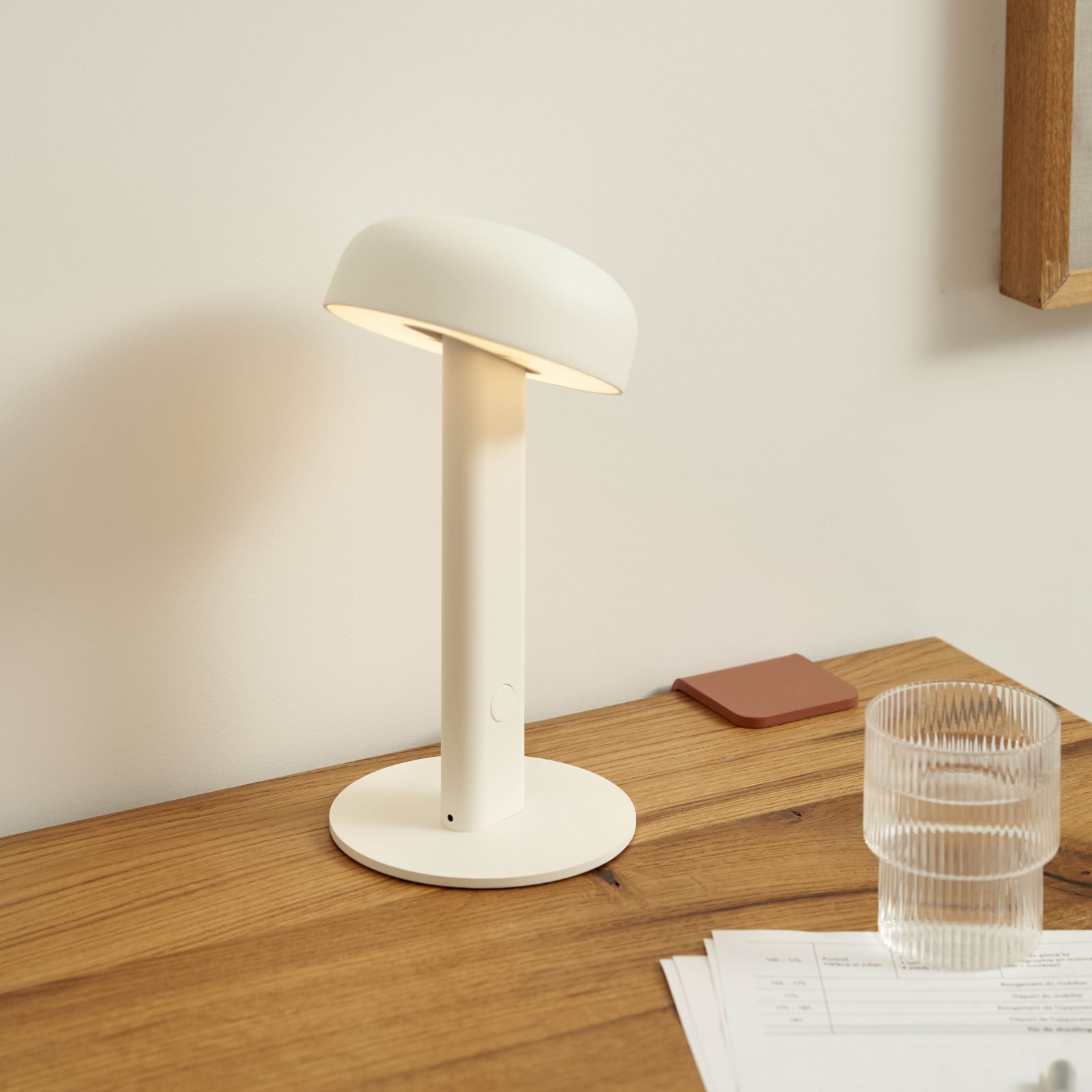 Image: TIPTOE NOD table lamp