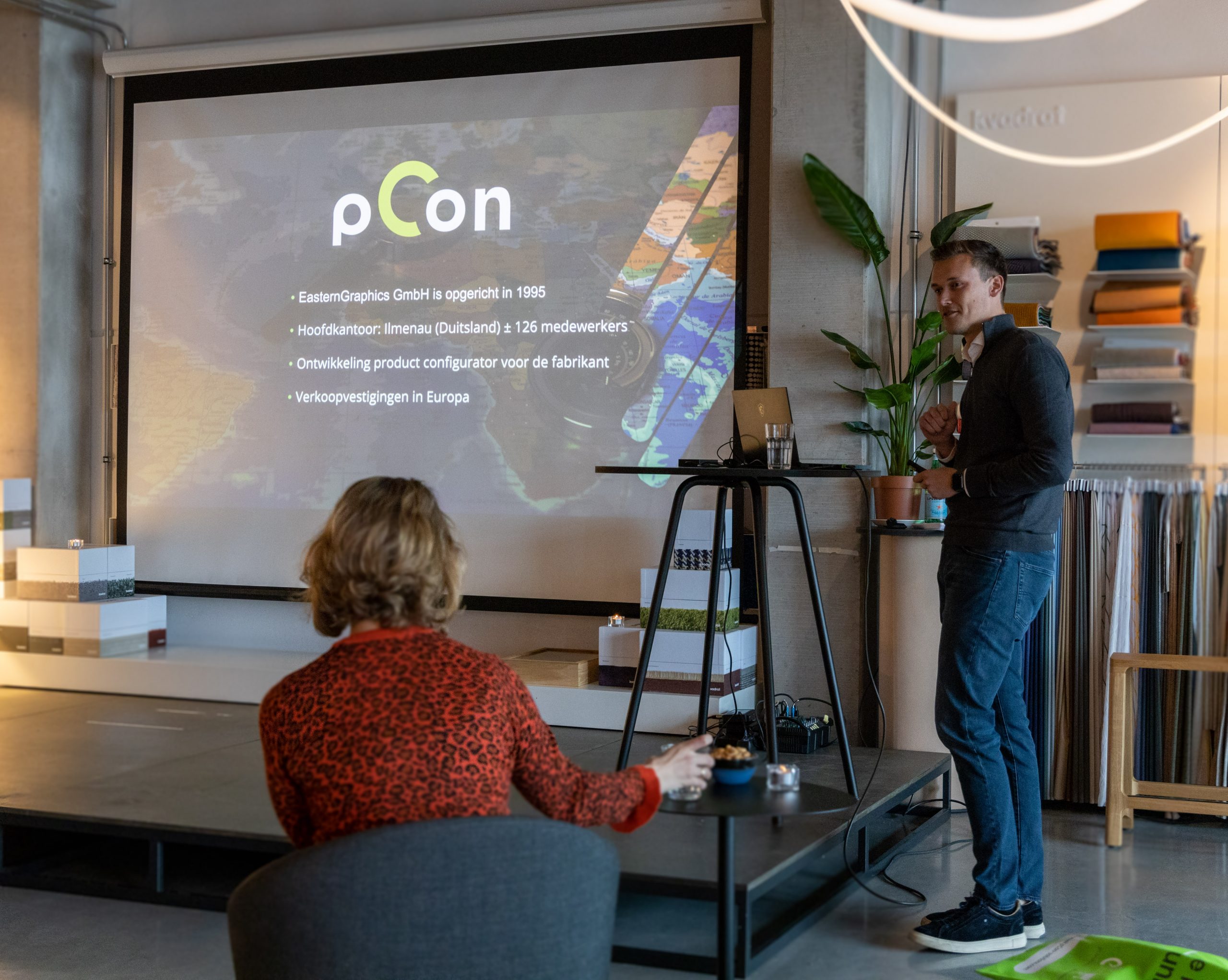 Jort presenteert over pCon