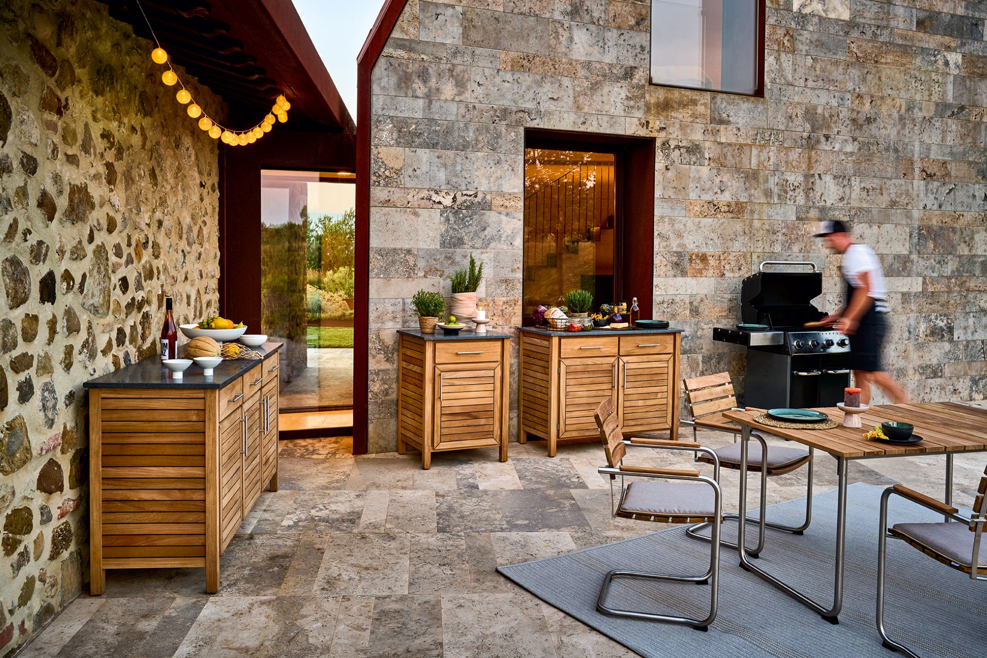 Moderne buiten keuken van hout
