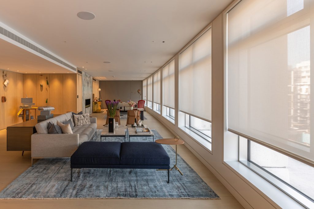 Rolgordijnen van Silent Glass binnen een woning